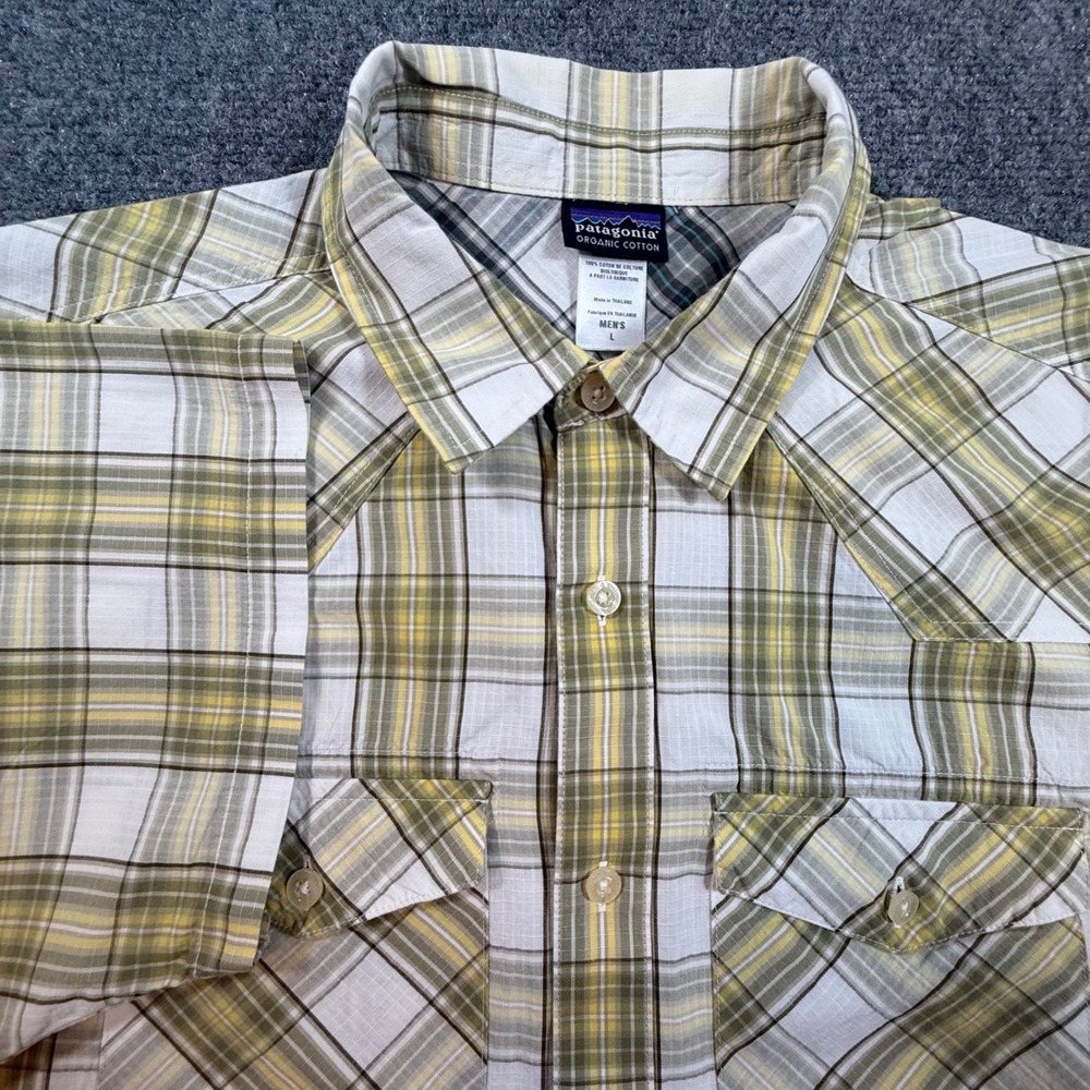 Patagonia Mens Large Organic Cotton Short Sleeve Plaid Button Down Shirt Green